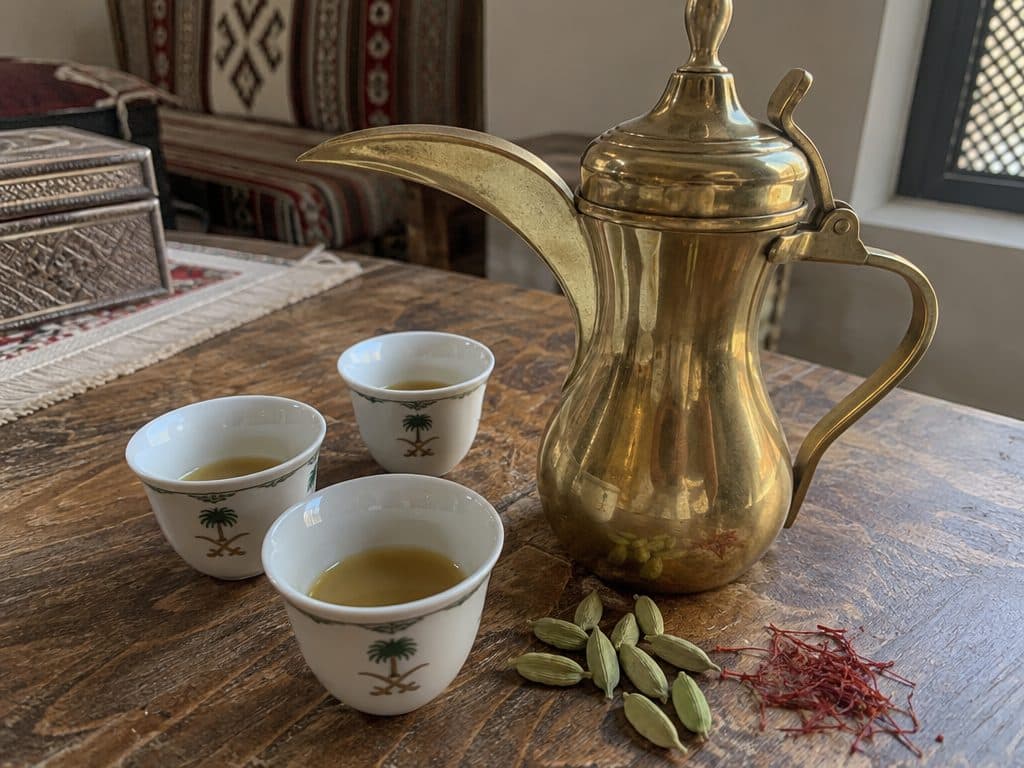 قهوة سعودية بالهيل